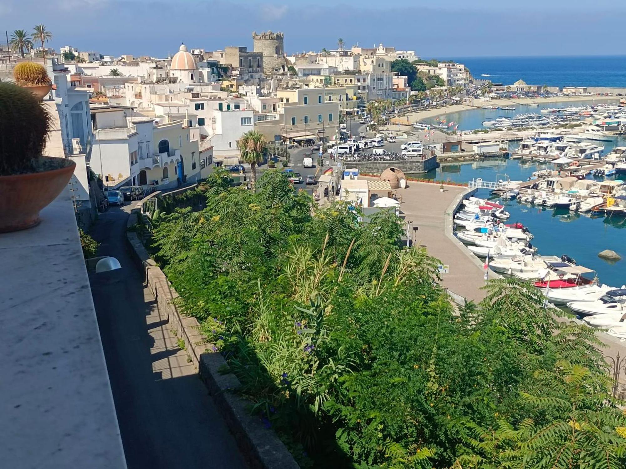Relais Villa Raffaele By Emilia Ischia Bagian luar foto